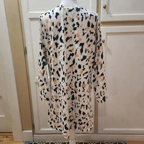 SHEIN's Emery Rose Women's Print Twist Hem Dress NWOT - Picture 6 of 12